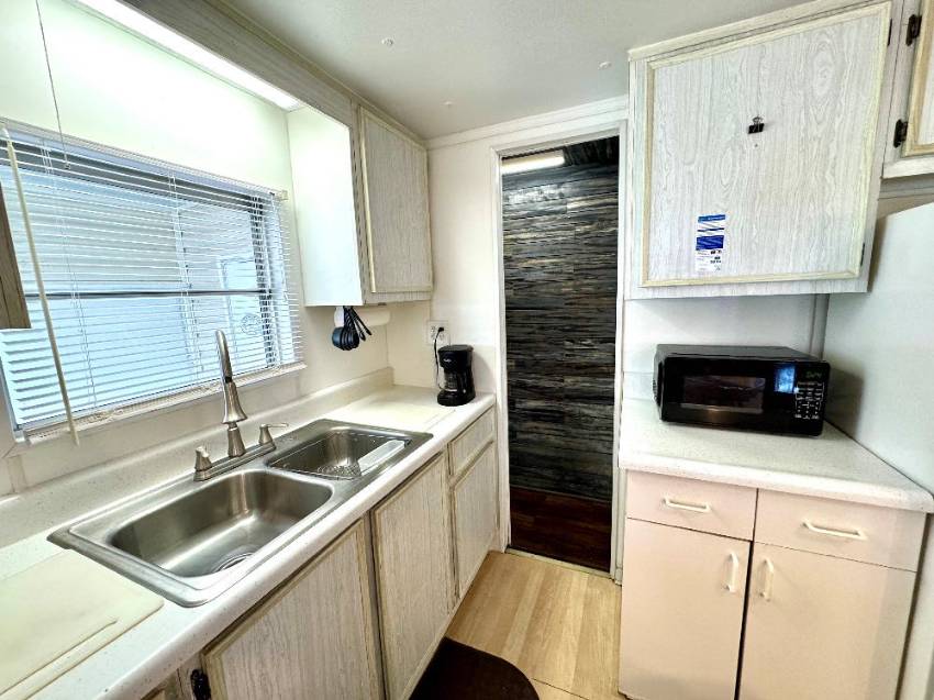 18 Henry Drive a Winter Haven, FL Mobile or Manufactured Home for Sale